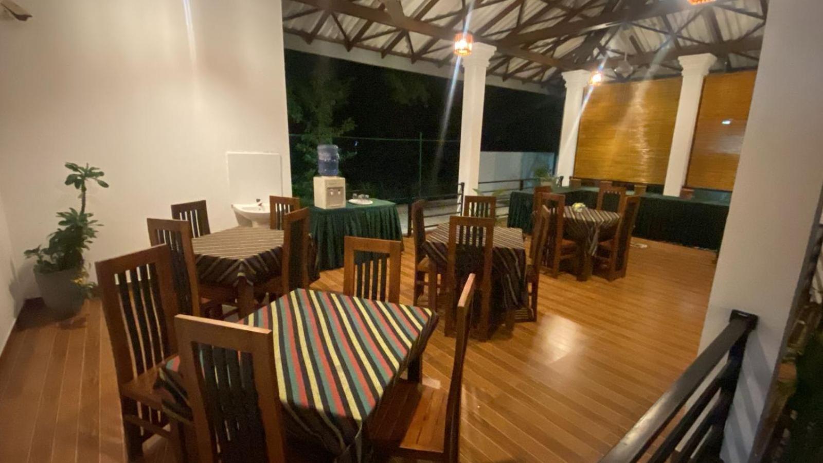 Premium Cottages B&B Kurunegala Exteriör bild